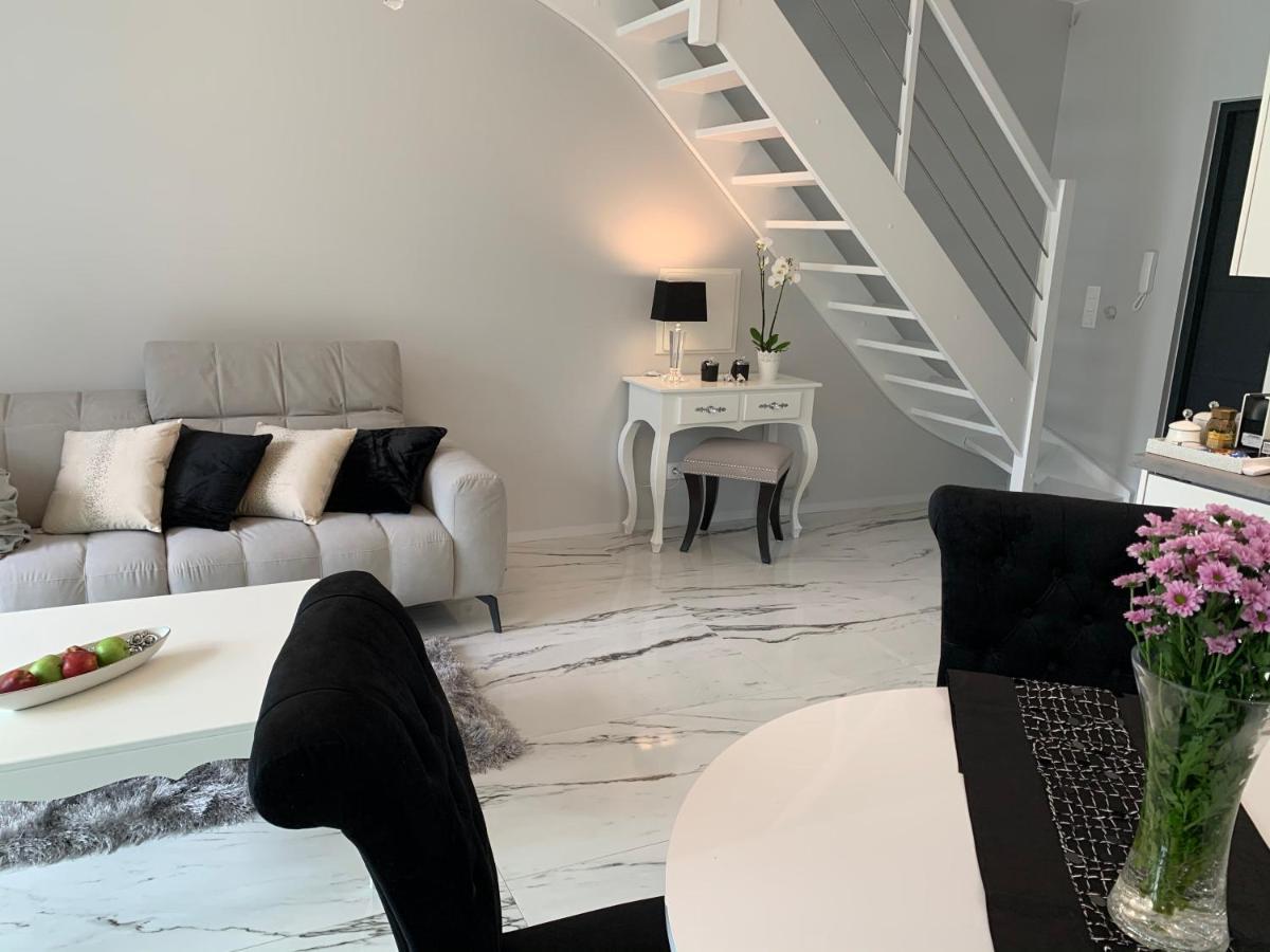 Leo Royal Apartament Pobierowo Esterno foto